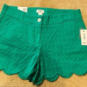 Crown & Ivy shorts